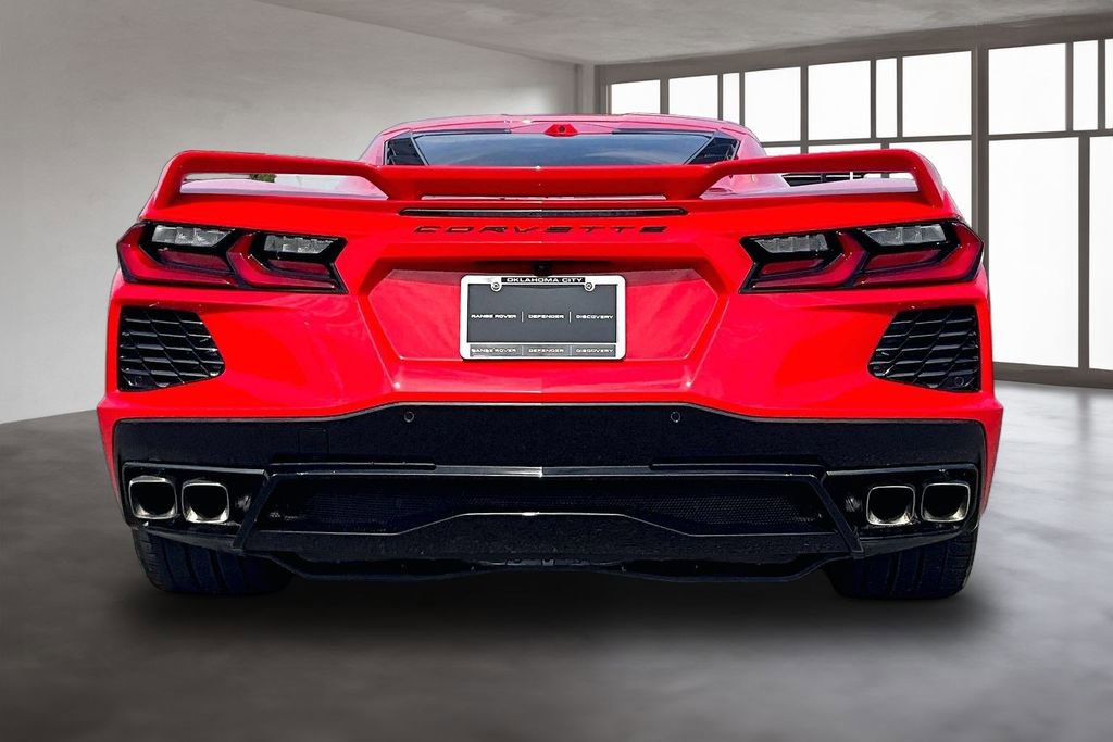 Used 2022 Chevrolet Corvette Stingray Premium Cpe w/ Z51 Performance Package RWD image 4