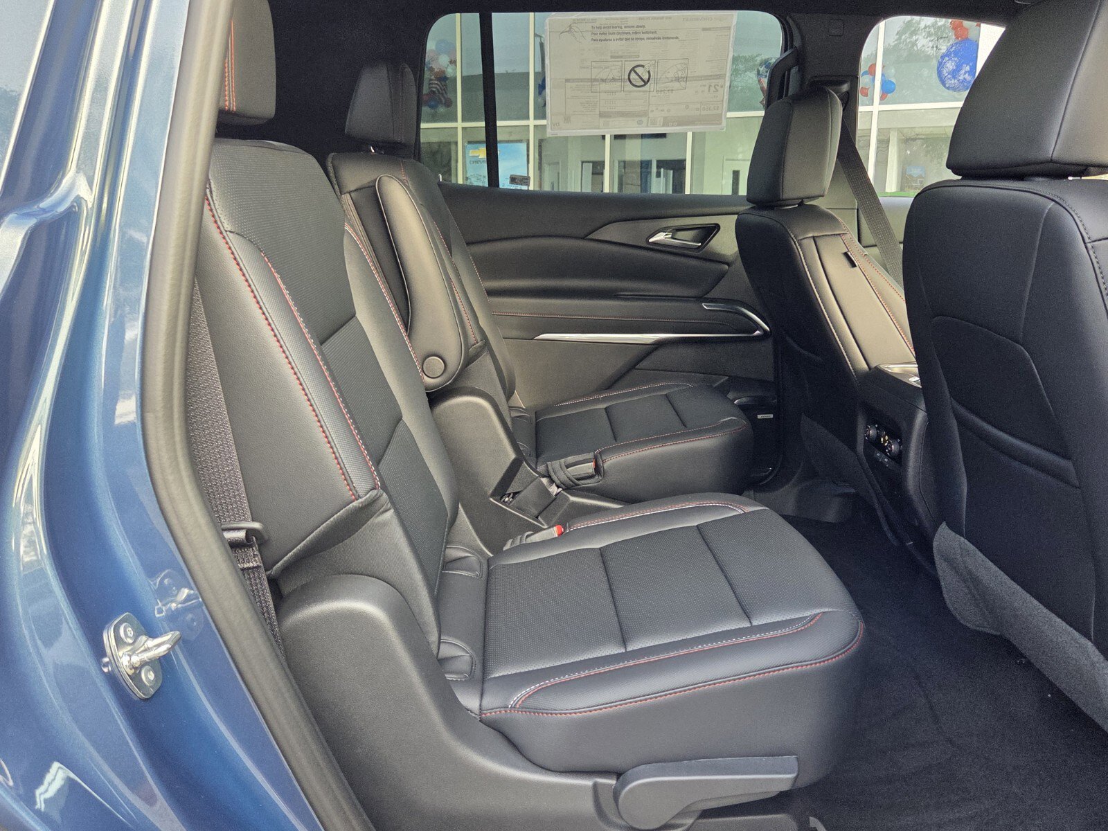 New 2026 Chevrolet Traverse Z71 w/ Enhanced Driving Package AWD/4WD image 24