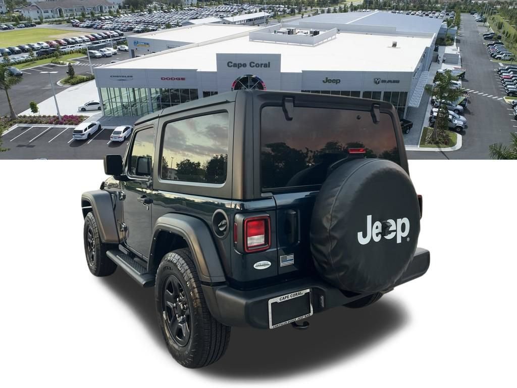 Used 2025 Jeep Wrangler Sport AWD/4WD image 9