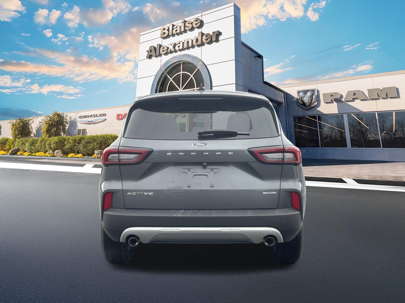 Used 2025 Ford Escape Active image 4