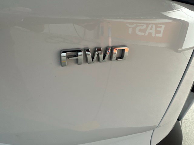 Used 2024 Chevrolet Blazer EV LT AWD/4WD image 9
