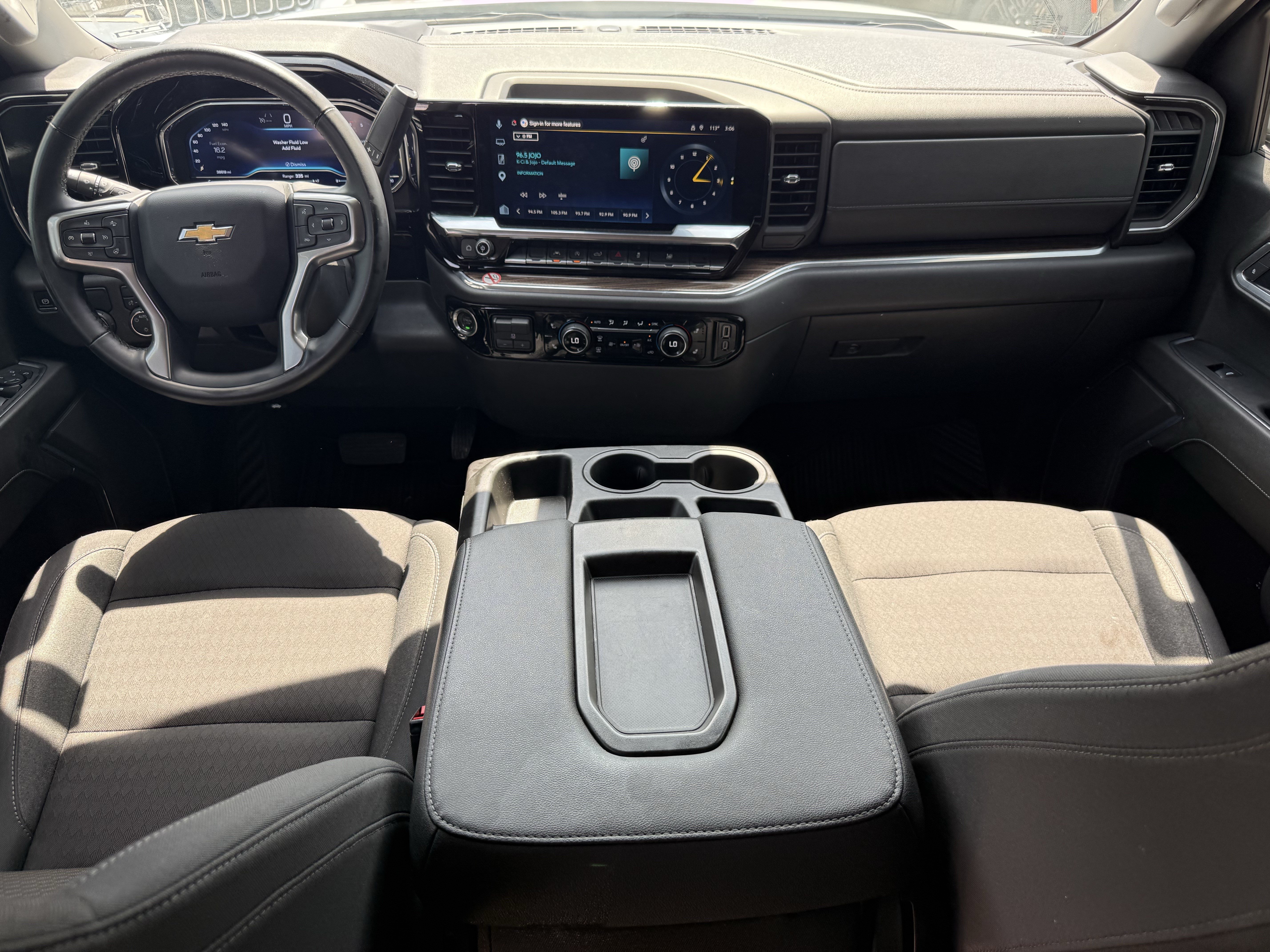 Used 2025 Chevrolet Silverado 1500 LT RWD image 13
