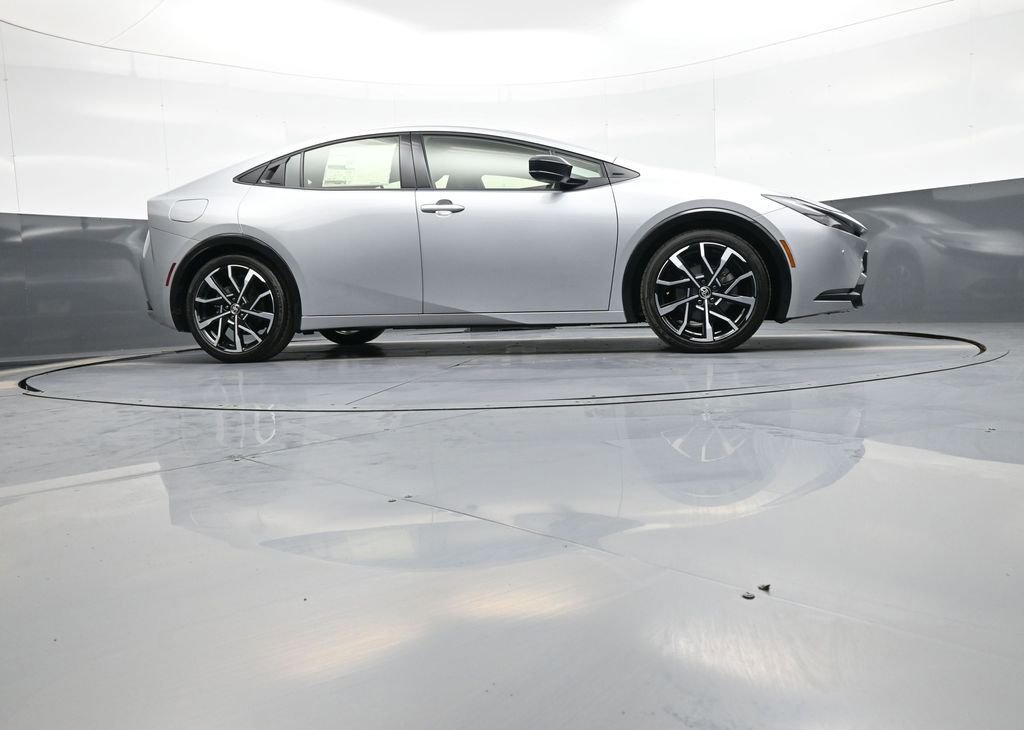 New 2026 Toyota Prius Plug-In Hybrid FWD image 29