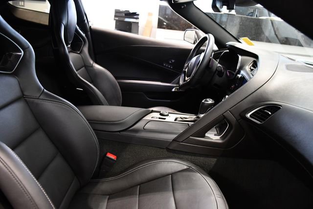 Used 2015 Chevrolet Corvette Z06 w/ Z07 Performance Package image 24