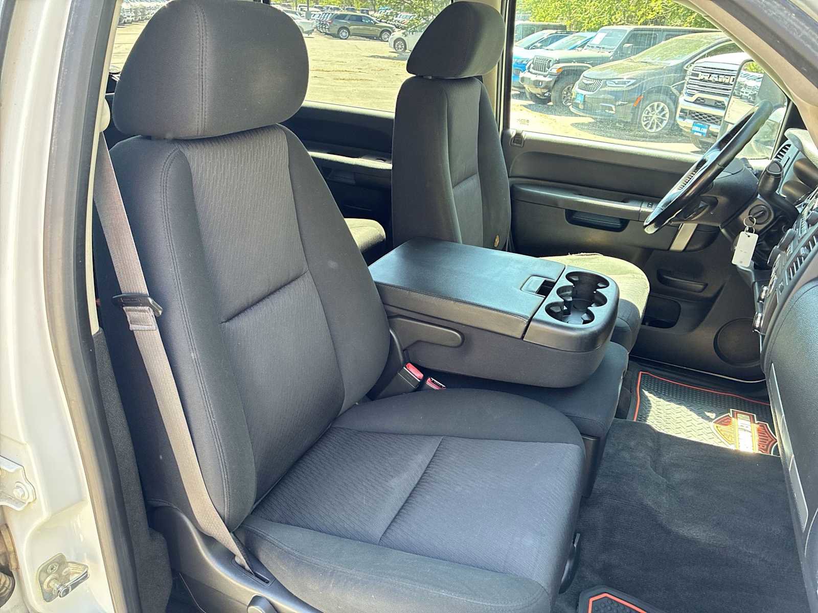 Used 2014 Chevrolet Silverado 2500 LT w/ Interior Plus Package AWD/4WD image 21