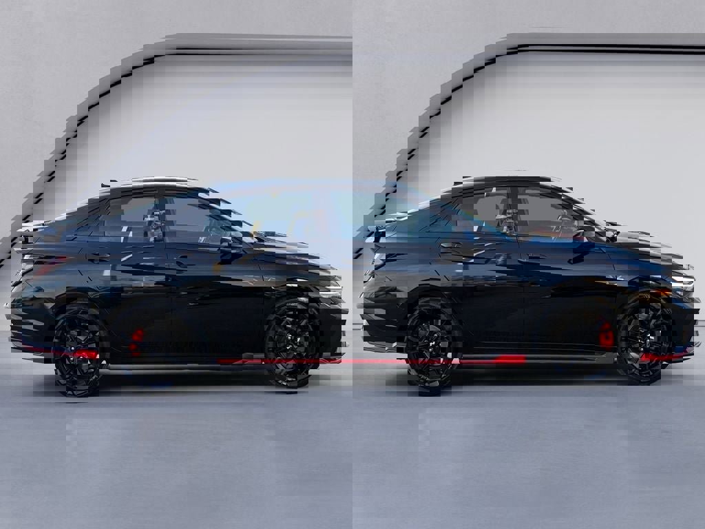 Used 2025 Hyundai Elantra N image 6