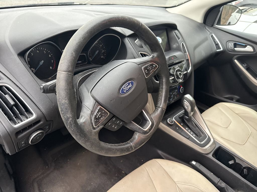 Used 2017 Ford Focus Titanium w/ Titanium Technology Package image 11