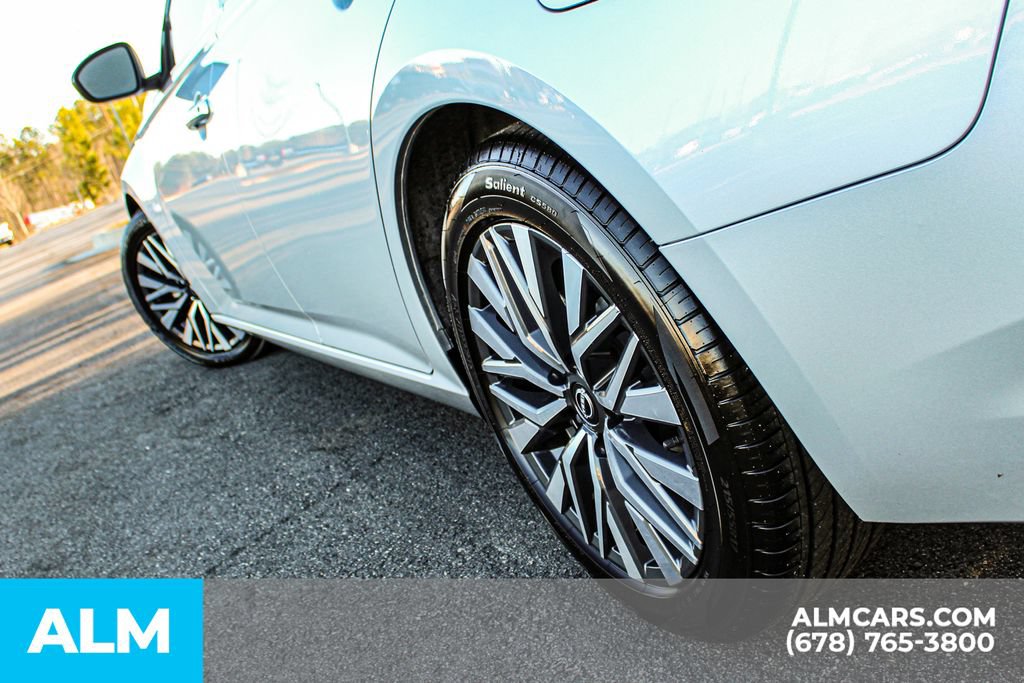 Used 2024 Nissan Altima 2.5 SV FWD image 15