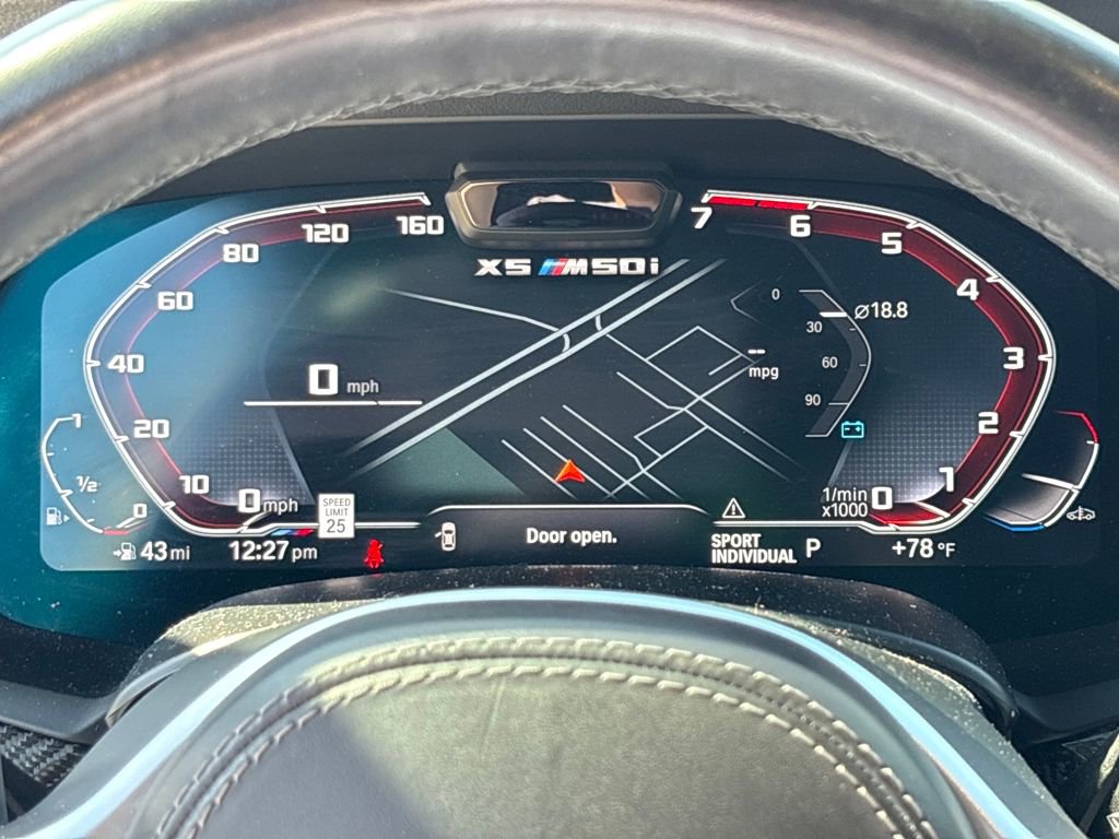 Used 2022 BMW X5 M50i image 21