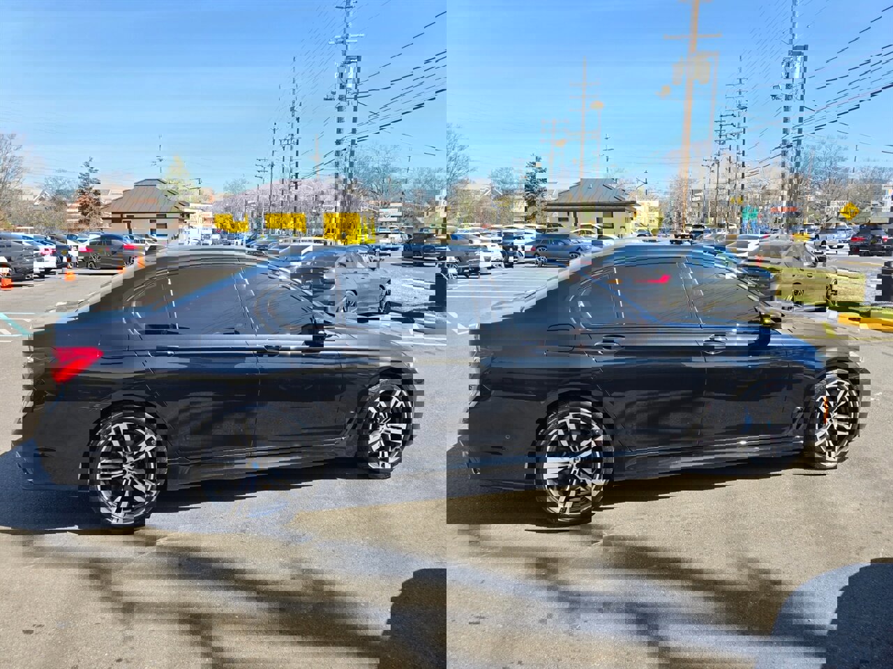 Used 2016 BMW 750i xDrive image 28