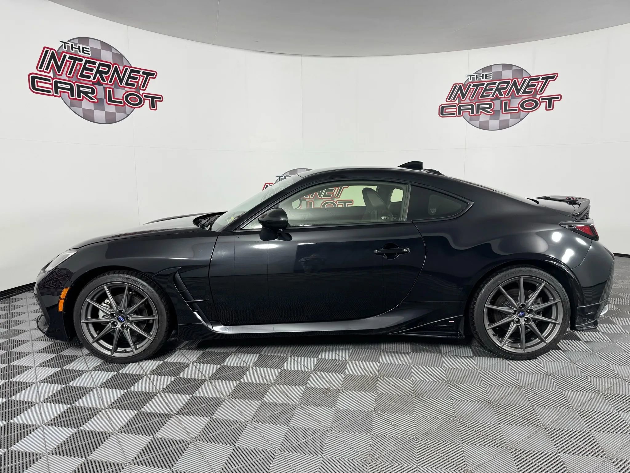 Used 2022 Subaru BRZ Limited RWD image 4