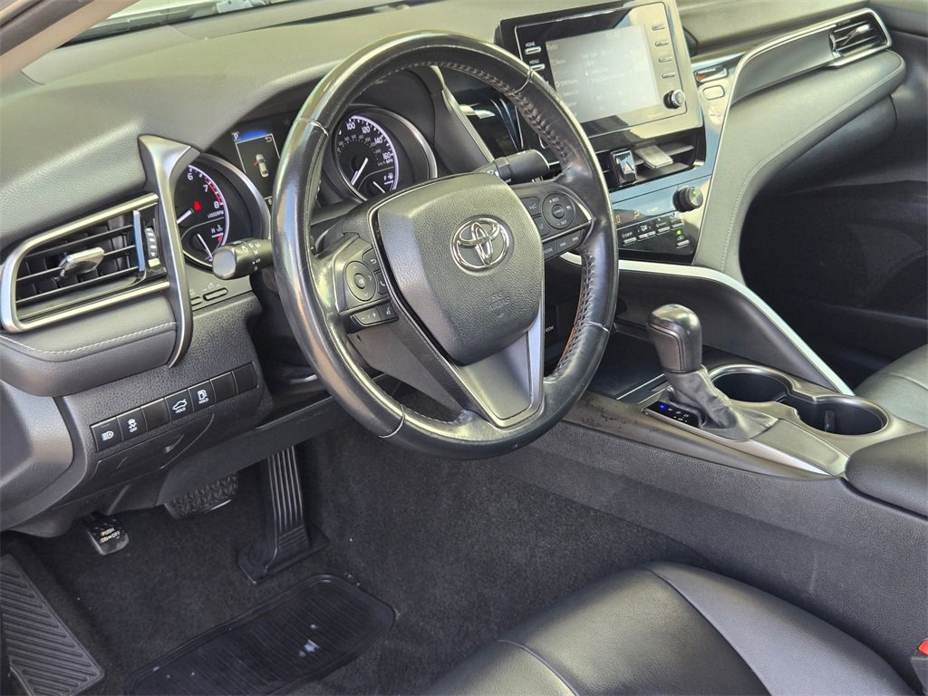 Used 2021 Toyota Camry SE image 10