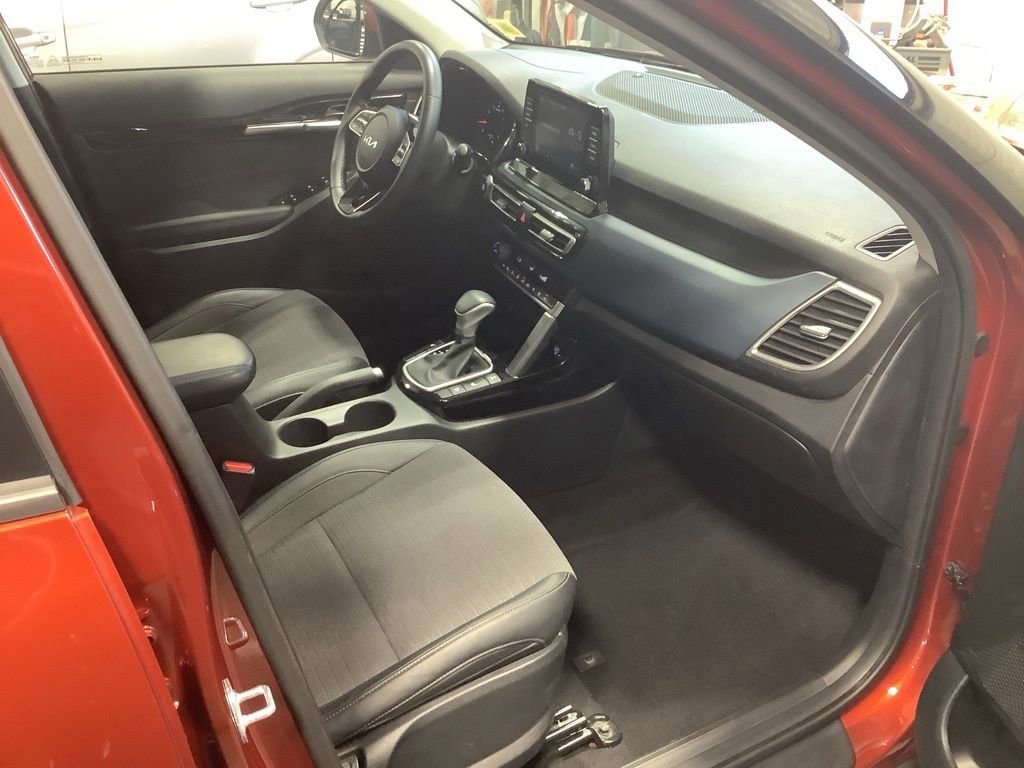 Certified 2023 Kia Seltos S image 12