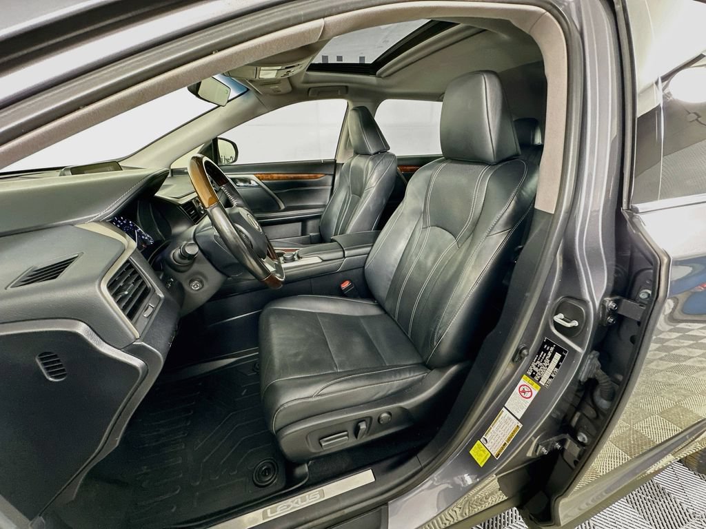 Used 2018 Lexus RX 350L FWD w/ Premium Package image 24