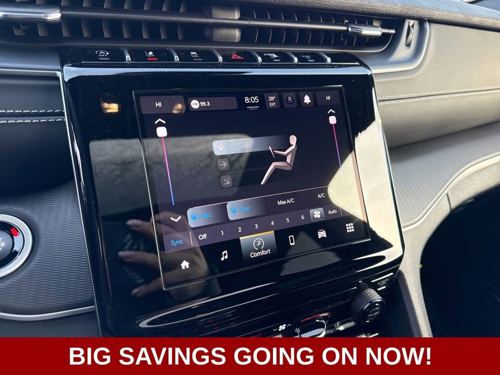 New 2025 Jeep Grand Cherokee Laredo X image 29