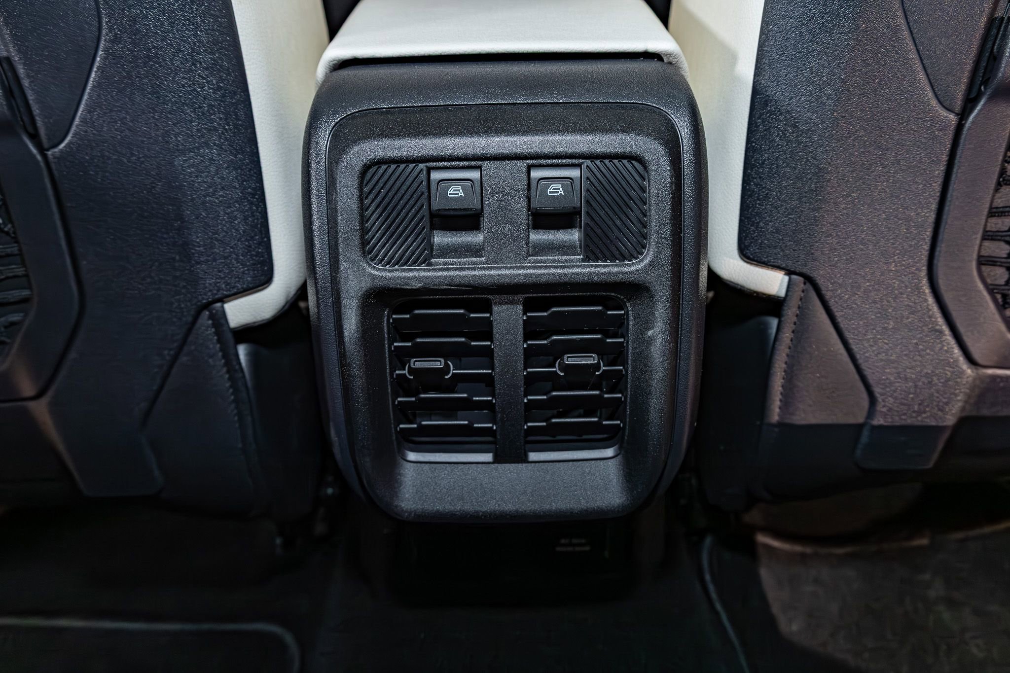 Used 2025 Ford Bronco Badlands image 23