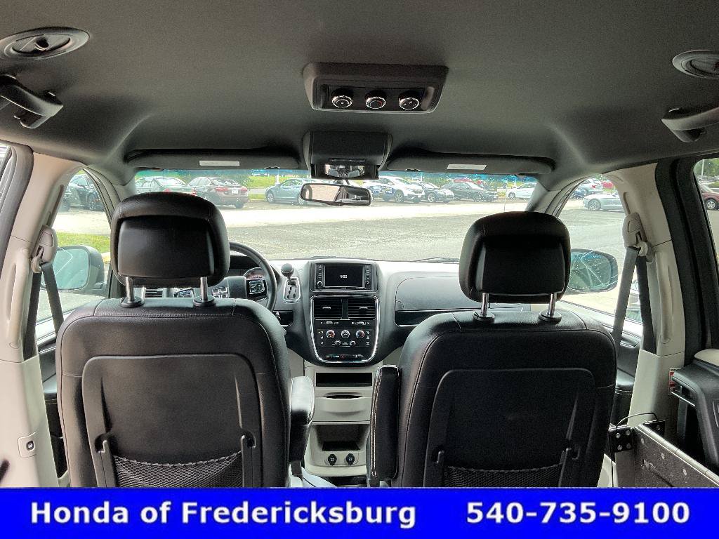 Used 2017 Dodge Grand Caravan SXT FWD image 44