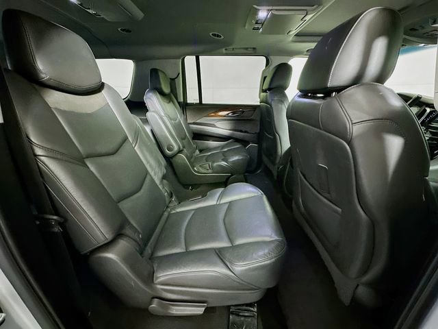 Used 2019 Cadillac Escalade ESV Premium Luxury image 29