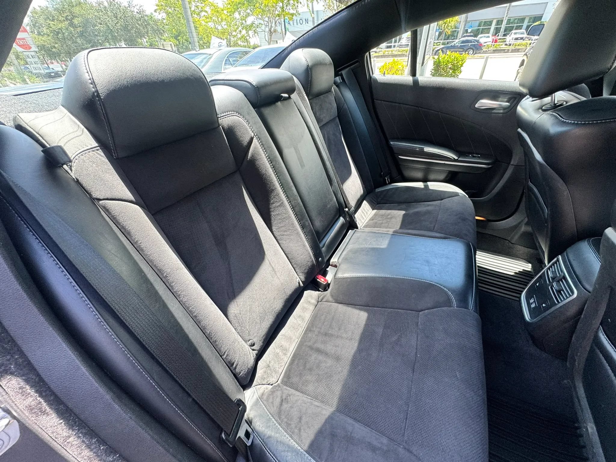 Used 2015 Dodge Charger R/T RWD image 32