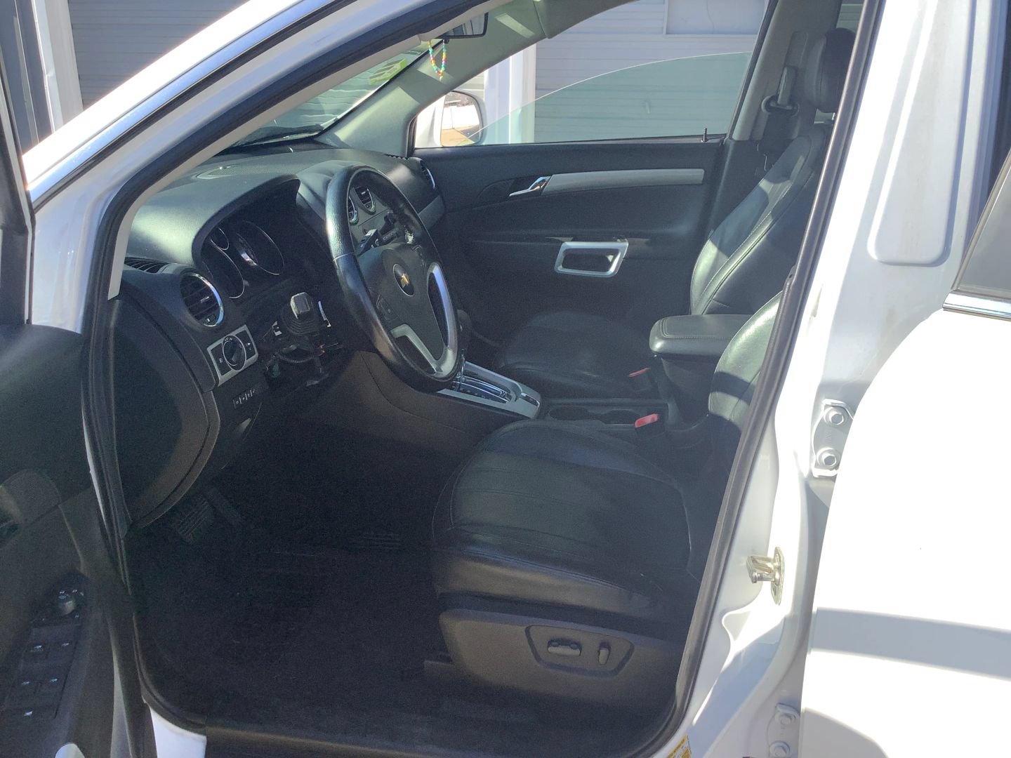 Used 2012 Chevrolet Captiva Sport LTZ AWD/4WD image 16
