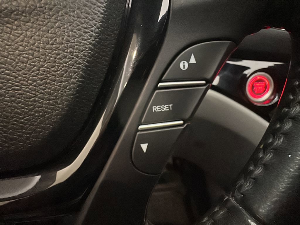 Used 2017 Honda Pilot Touring image 28