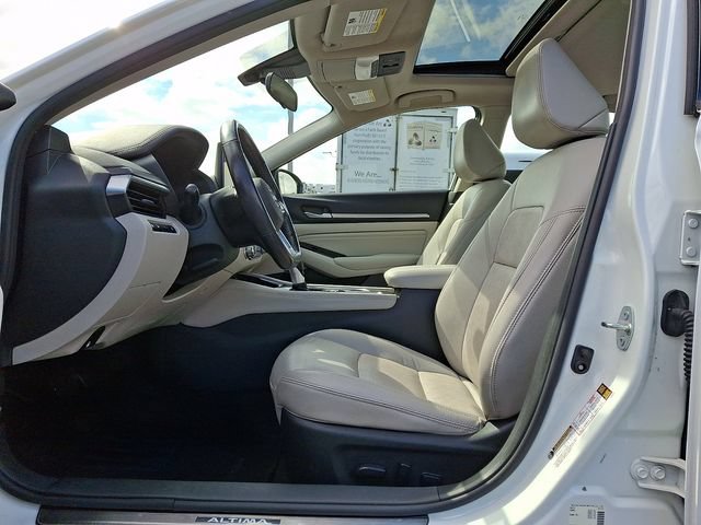Used 2023 Nissan Altima 2.5 SL AWD/4WD image 15