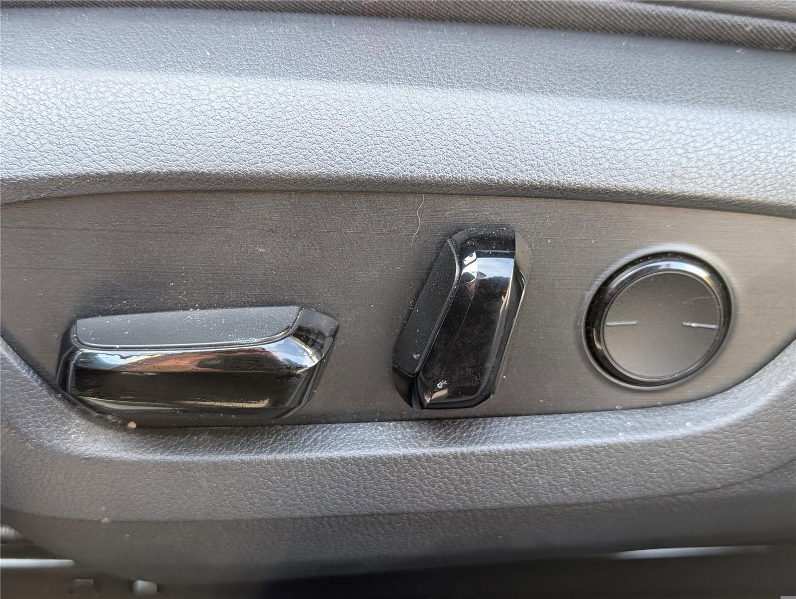 Used 2024 Lexus RX 350 Premium w/ Accessory Package image 21