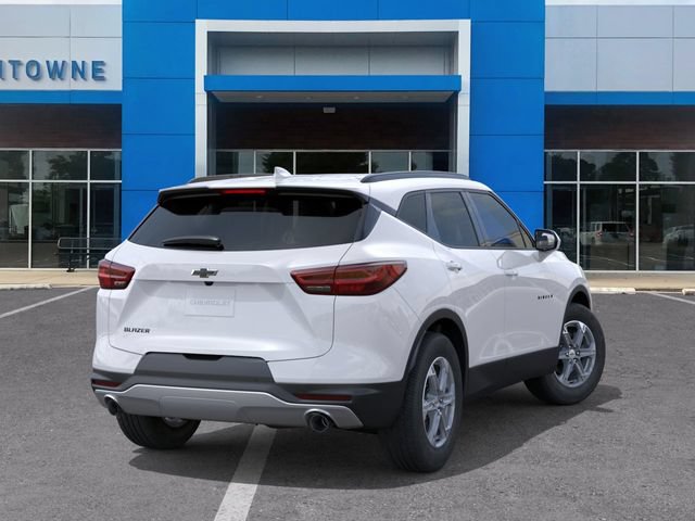 New 2026 Chevrolet Blazer LT w/ Convenience Package FWD image 4