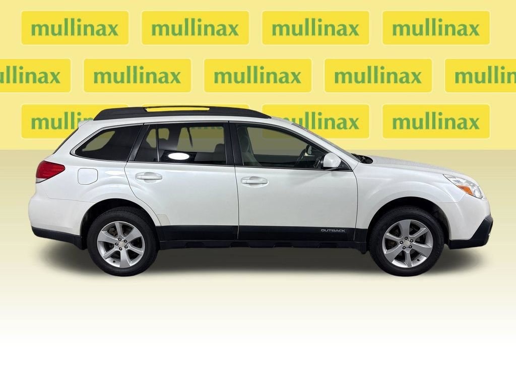 Used 2014 Subaru Outback 2.5i Premium AWD/4WD image 2