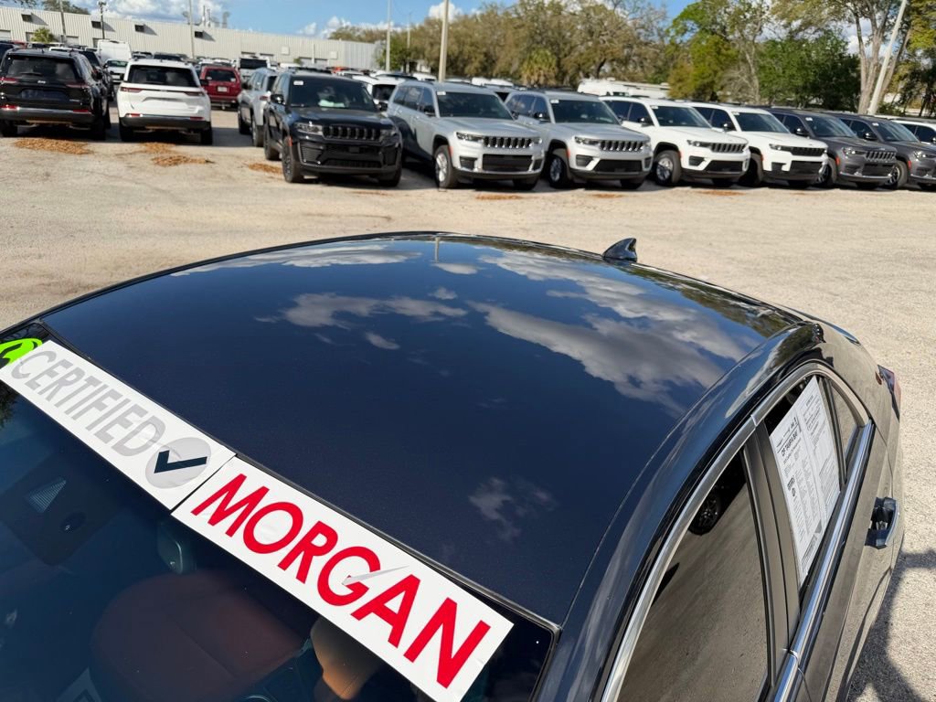 Used 2025 Cadillac CT4 Premium Luxury image 11