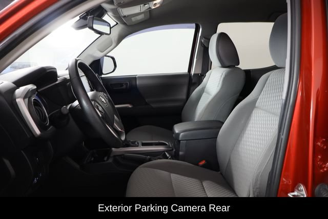 Used 2021 Toyota Tacoma SR5 RWD image 7