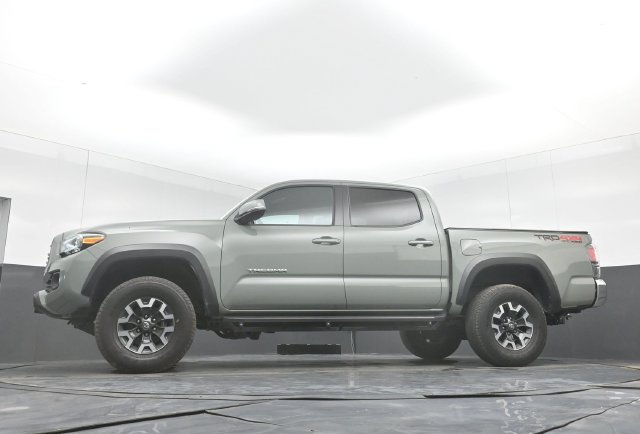 Used 2023 Toyota Tacoma TRD Off-Road AWD/4WD image 30