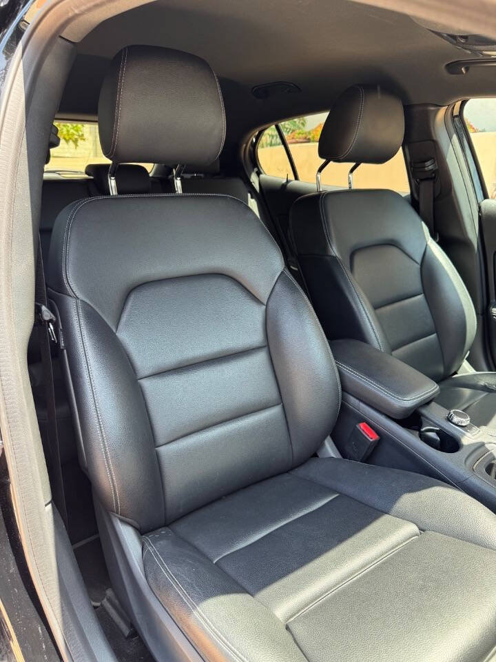 Used 2019 Mercedes-Benz GLA 250 4MATIC image 18