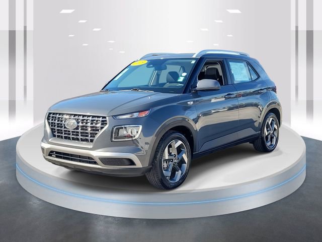 Used 2025 Hyundai Venue SEL image 3