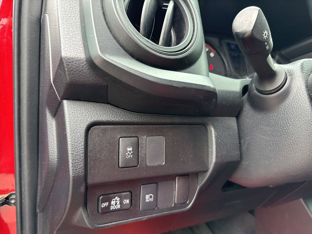 Used 2021 Toyota Tacoma SR image 21