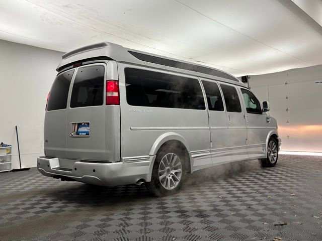 Used 2019 GMC Savana 2500 Extended w/ Enhanced Convenience Package image 7