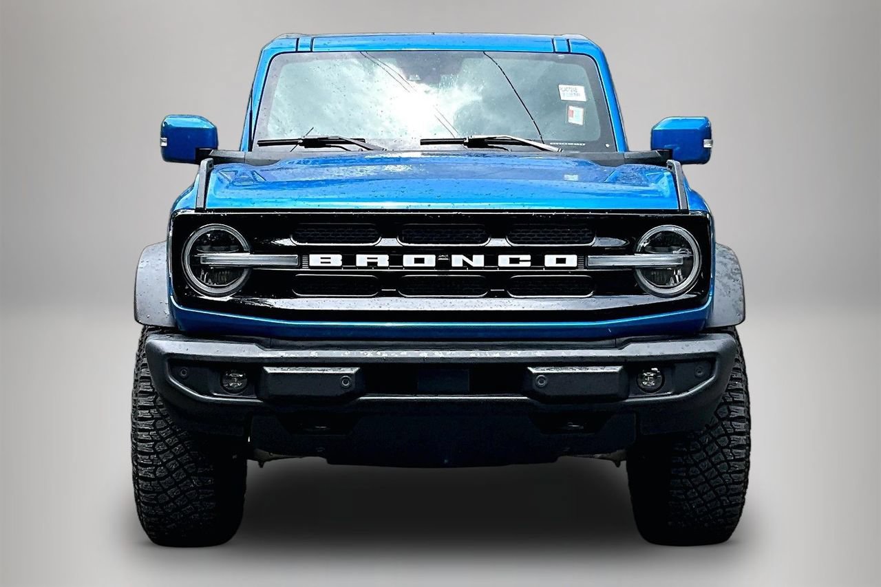 Used 2024 Ford Bronco Outer Banks w/ Sasquatch Package AWD/4WD image 3