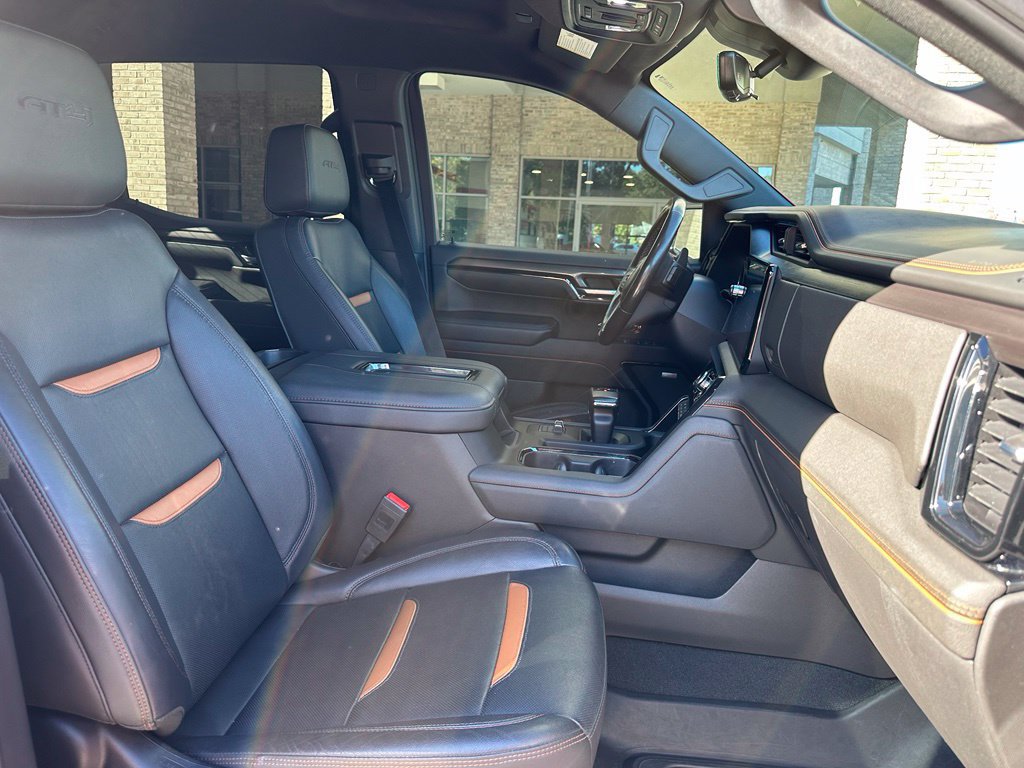 Used 2022 GMC Sierra 1500 AT4 w/ AT4 Premium Package AWD/4WD image 34