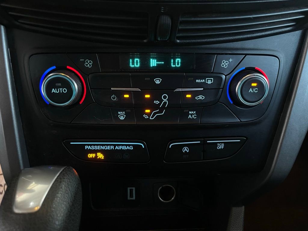 Used 2017 Ford Escape SE image 33