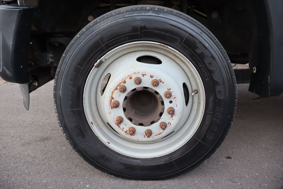 Used 2013 Ford F550 2WD Regular Cab Super Duty w/ Payload Upgrade Pkg image 30