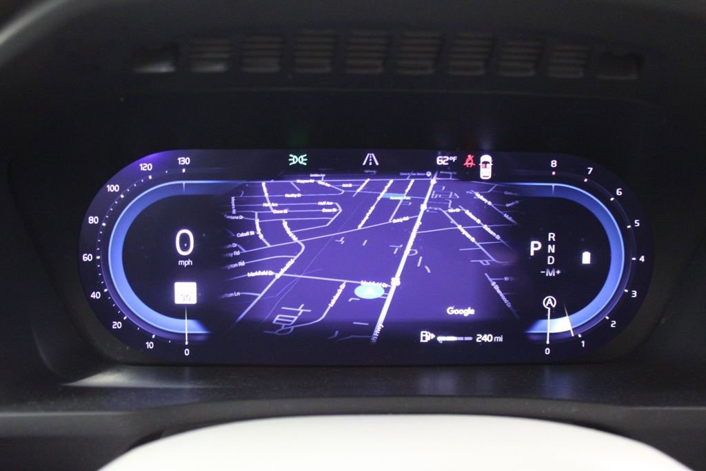 Used 2024 Volvo XC90 B6 Ultimate w/ Lounge Package image 24