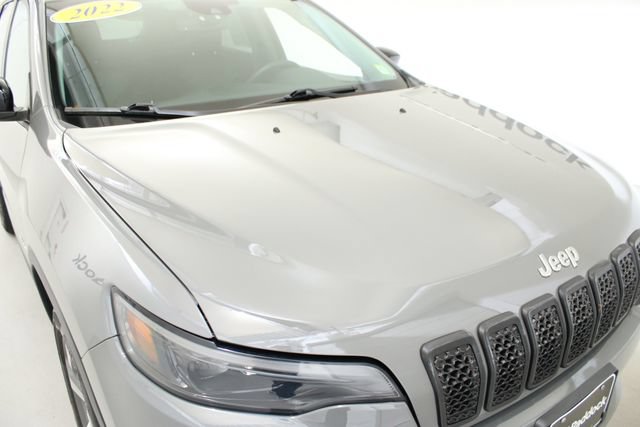Used 2022 Jeep Cherokee Limited AWD/4WD image 13