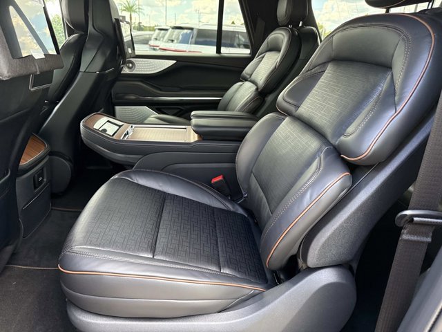 New 2025 Lincoln Navigator L Black Label image 14