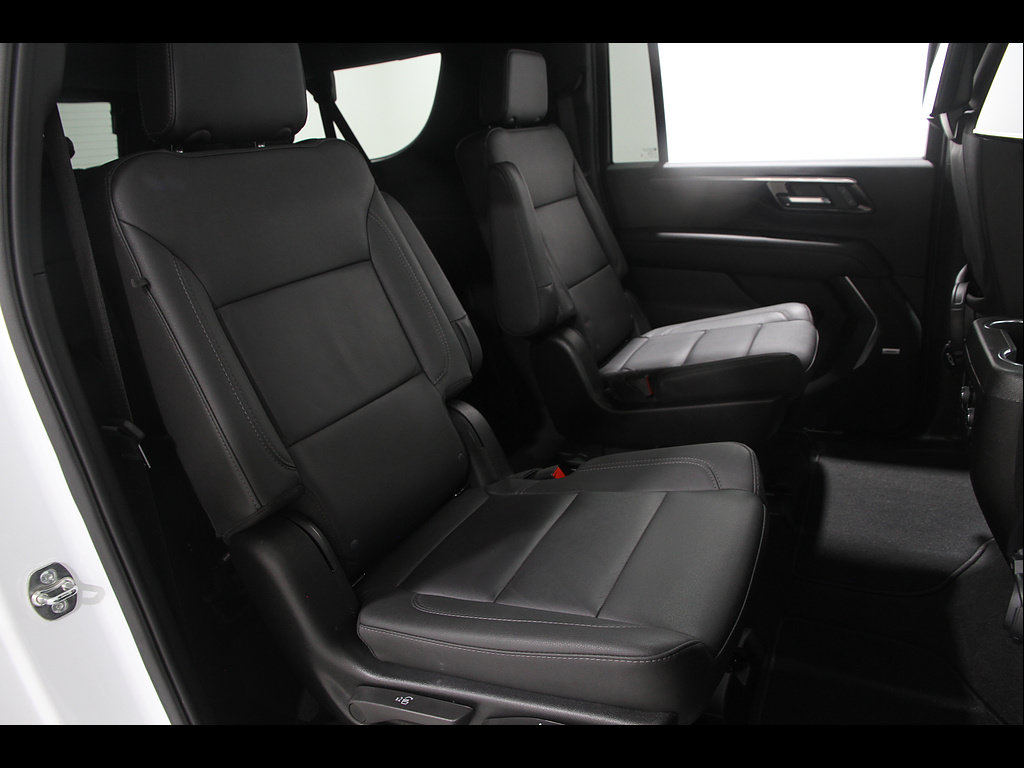 Certified 2026 Chevrolet Suburban Z71 w/ Z71 Off-Road Package AWD/4WD image 19