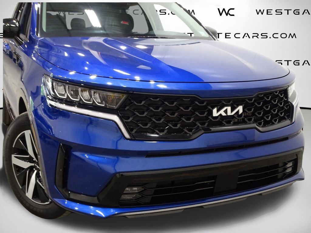 Used 2022 Kia Sorento EX w/ Panoramic Sunroof Package image 49