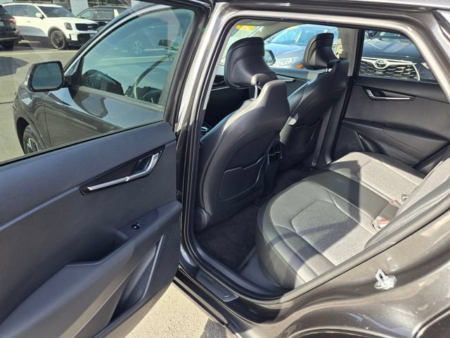 Certified 2023 Kia Niro Wave FWD image 17