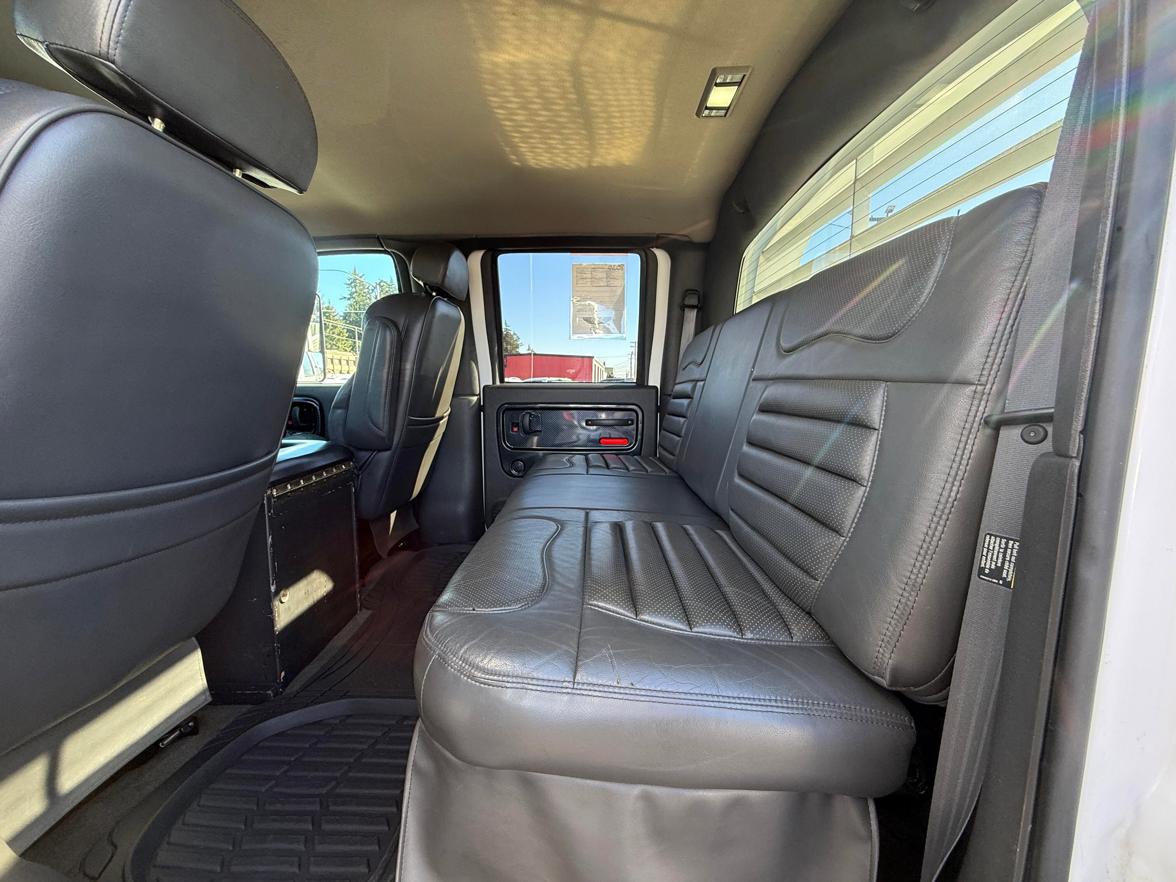 Used 2005 GMC TopKick C4500 2WD Crew Cab image 10