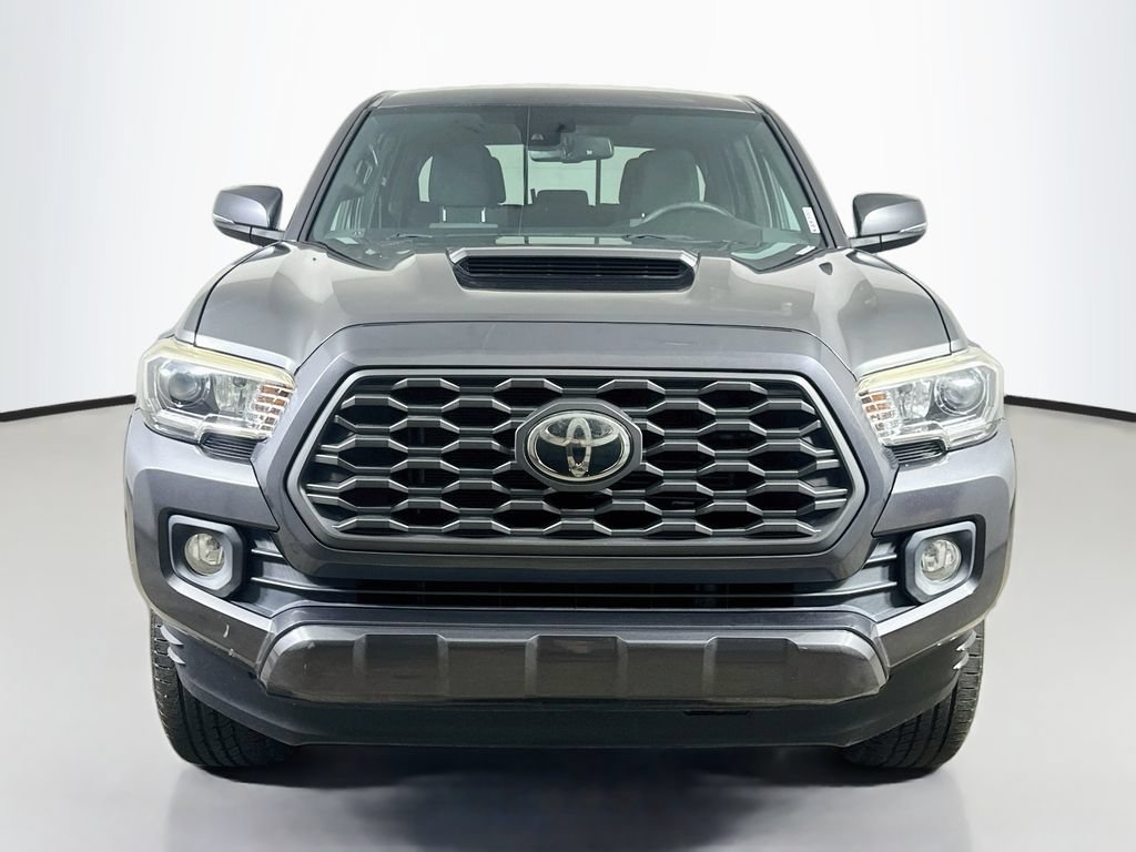 Used 2020 Toyota Tacoma TRD Sport RWD image 2