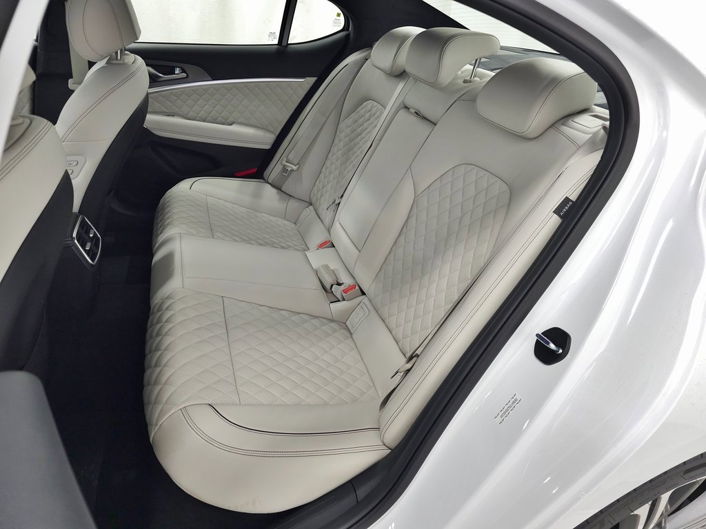 New 2025 Genesis G70 3.3T Advanced w/ Sport Prestige Package image 31