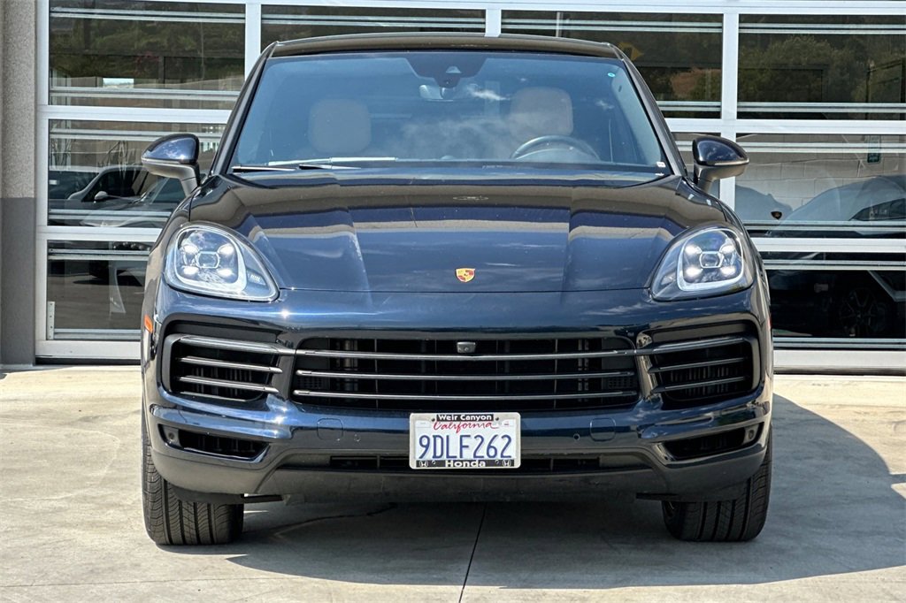 Used 2023 Porsche Cayenne Platinum Edition image 11